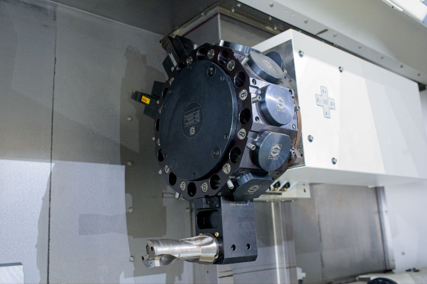 Werkzeugrevolver für angetriebene Werkzeuge Werkzeugrevolver für angetriebene Werkzeuge